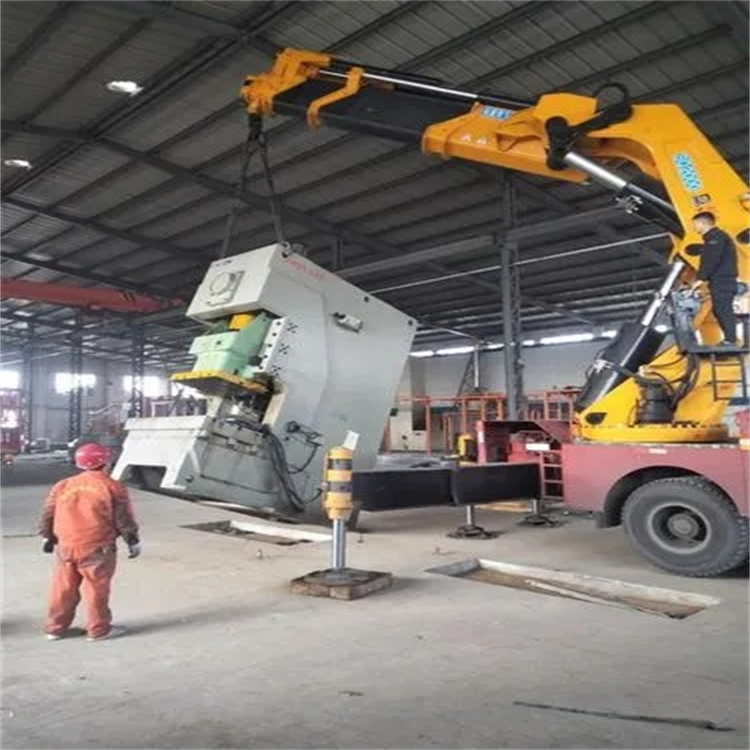 潜江经济开发区80吨折臂吊车出租附近电话